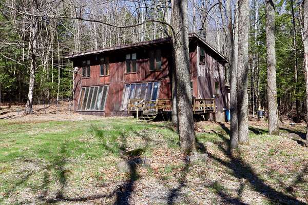 10 Acres of Land with Home for Sale in Richmond, Maine