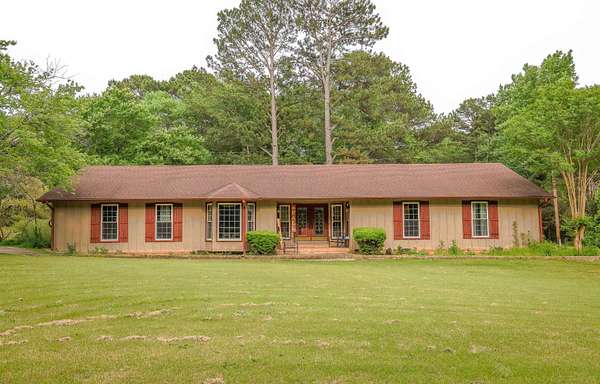 2 Acres of Land with Home for Sale in Florence, Alabama