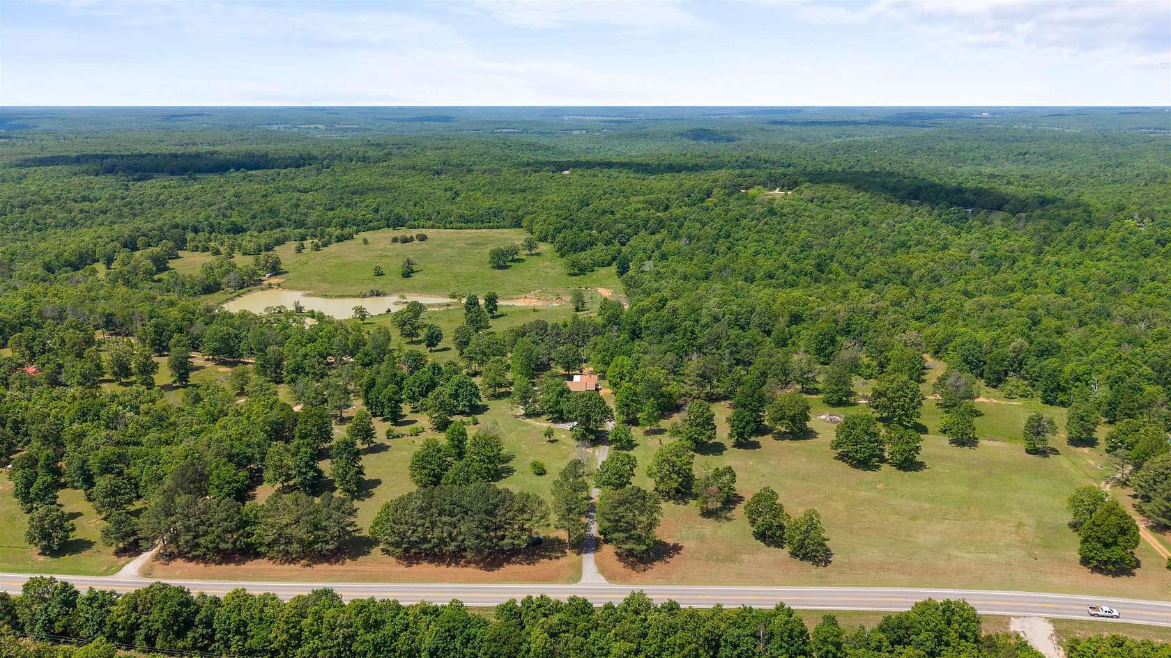 124 Acres of Land with Home for Sale in Ash Flat, Arkansas