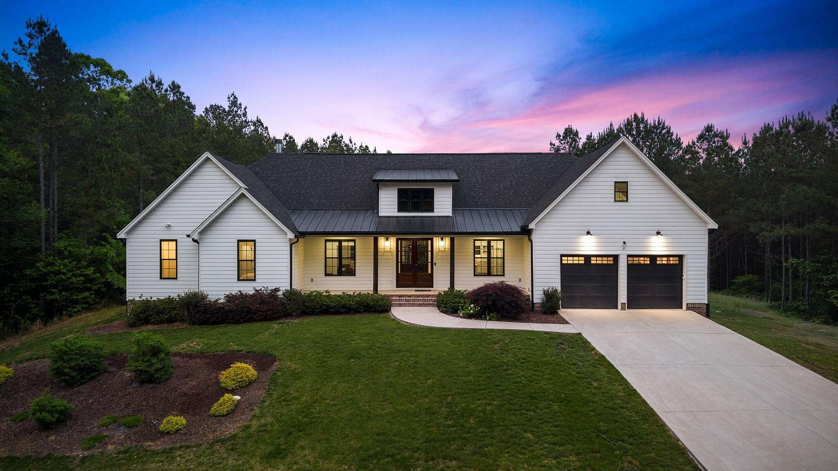 21.4 Acres of Land with Home for Sale in Charleston, Tennessee