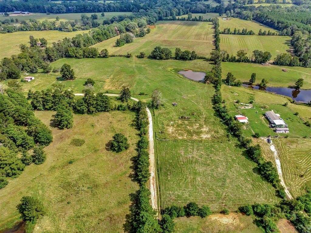 32.3 Acres of Agricultural & Residential Land for Sale in Lufkin, Texas