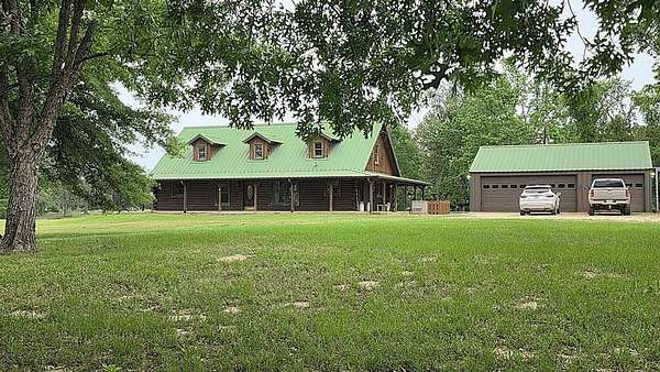 8.54 Acres of Land with Home for Sale in Tenaha, Texas
