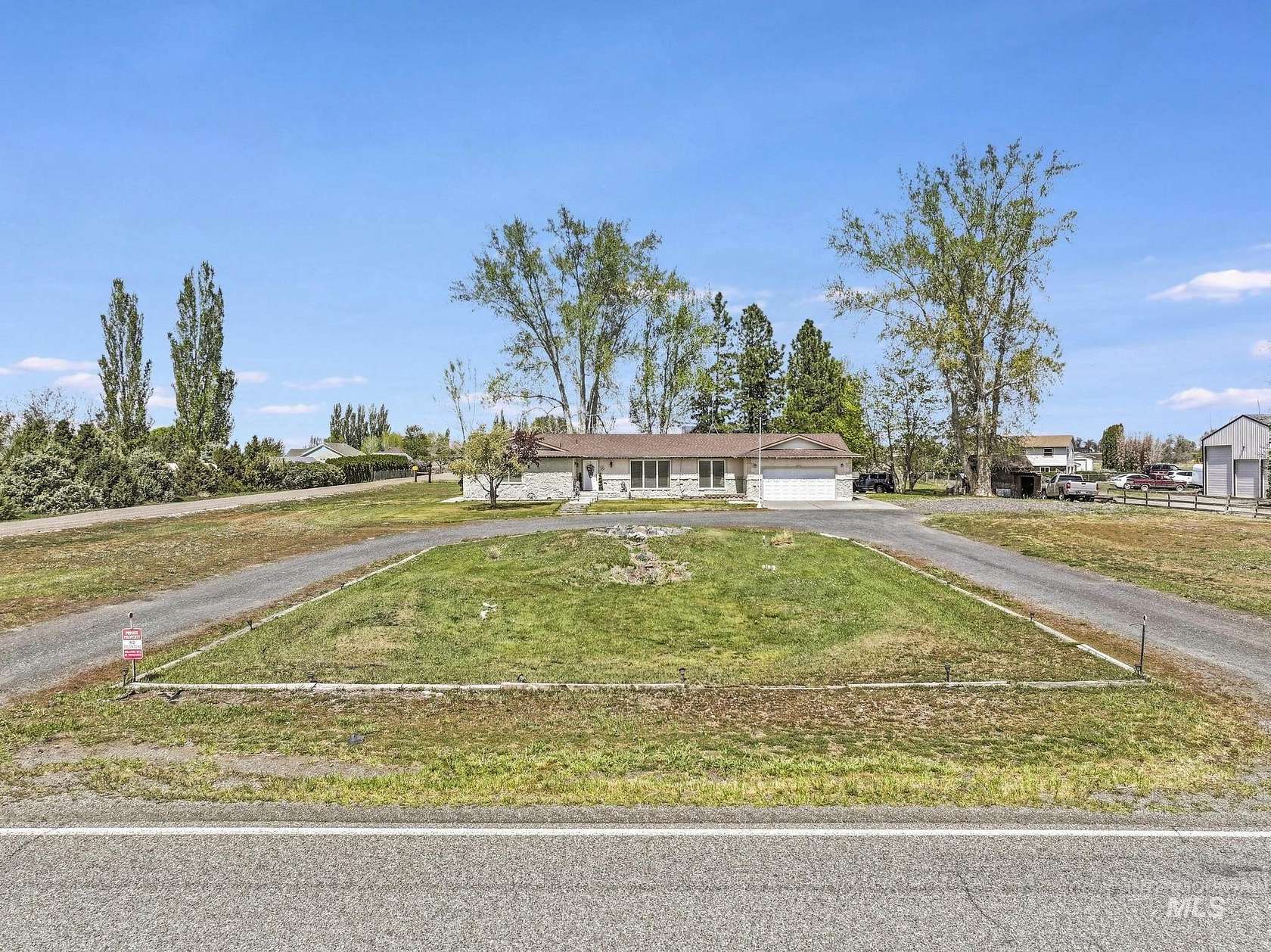 1.53 Acres of Land with Home for Sale in Jerome, Idaho