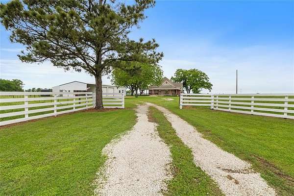 28.4 Acres of Land with Home for Sale in Thornton, Texas