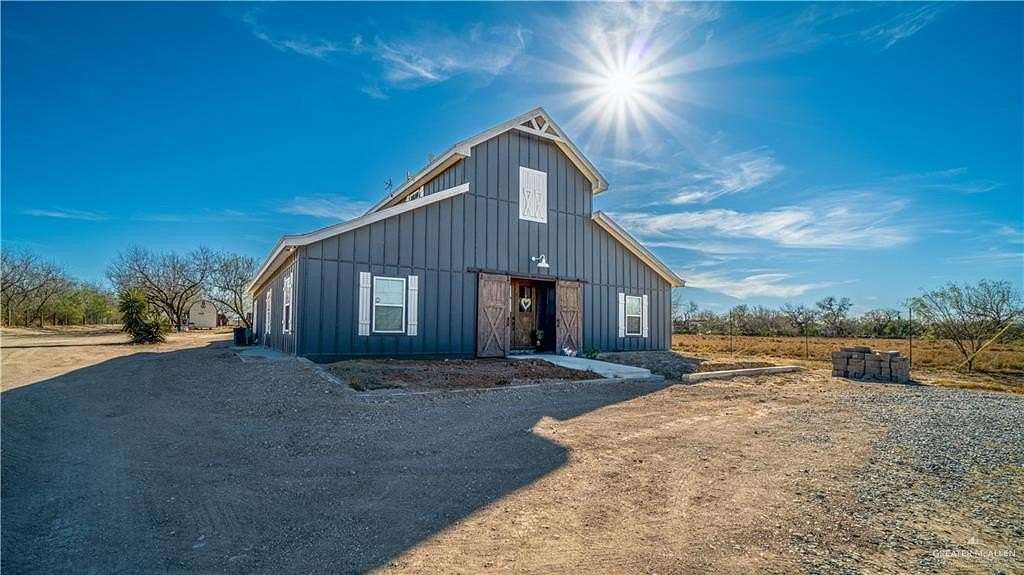 27.6 Acres of Land with Home for Sale in Edinburg, Texas
