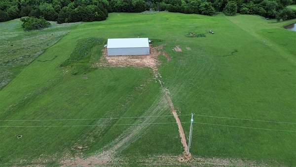 6 Acres of Residential Land for Sale in Perry, Oklahoma