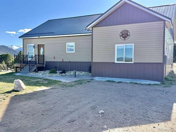 5.23 Acres of Land with Home for Sale in Cotopaxi, Colorado