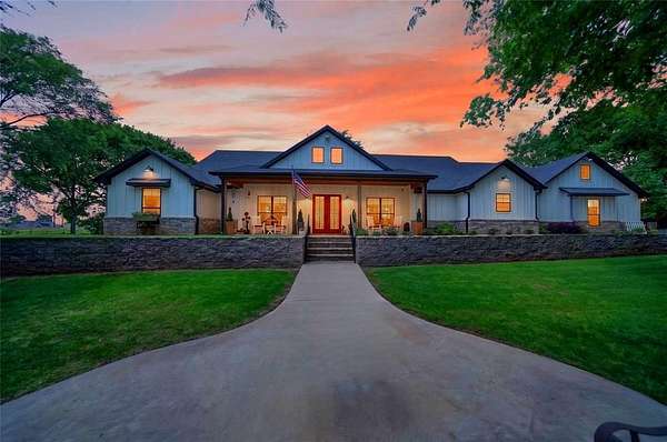 3.1 Acres of Land with Home for Sale in Bullard, Texas