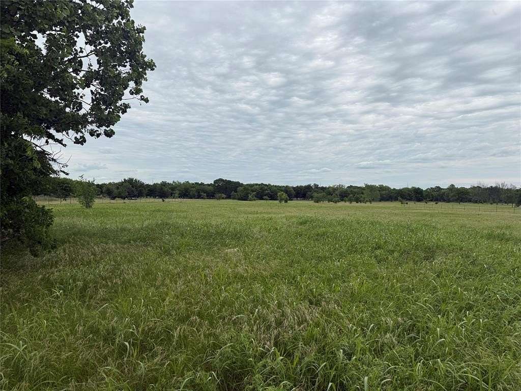 4.84 Acres of Residential Land for Sale in Sanger, Texas