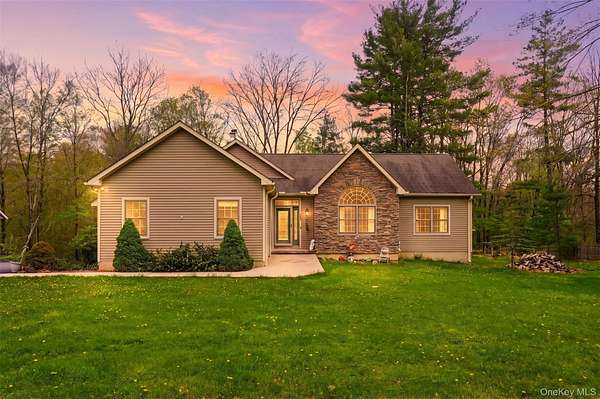 2.48 Acres of Land with Home for Sale in Bloomingburg, New York