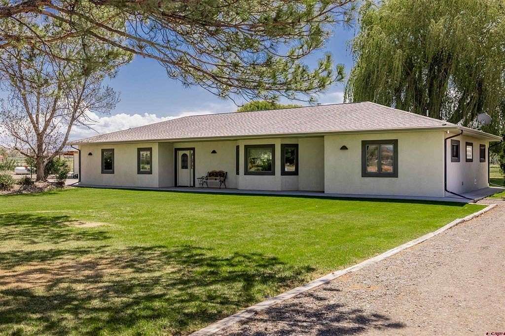 2 Acres of Land with Home for Sale in Montrose, Colorado