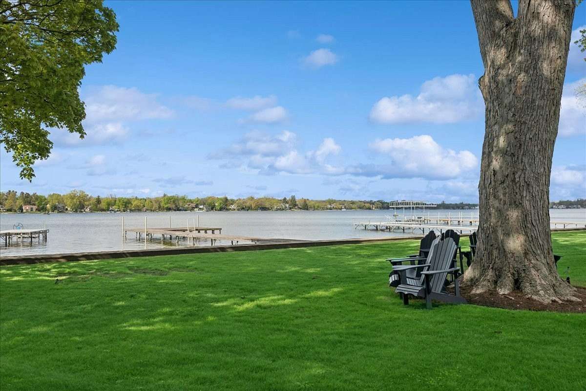 0.46 Acres of Residential Land for Sale in Crystal Lake, Illinois