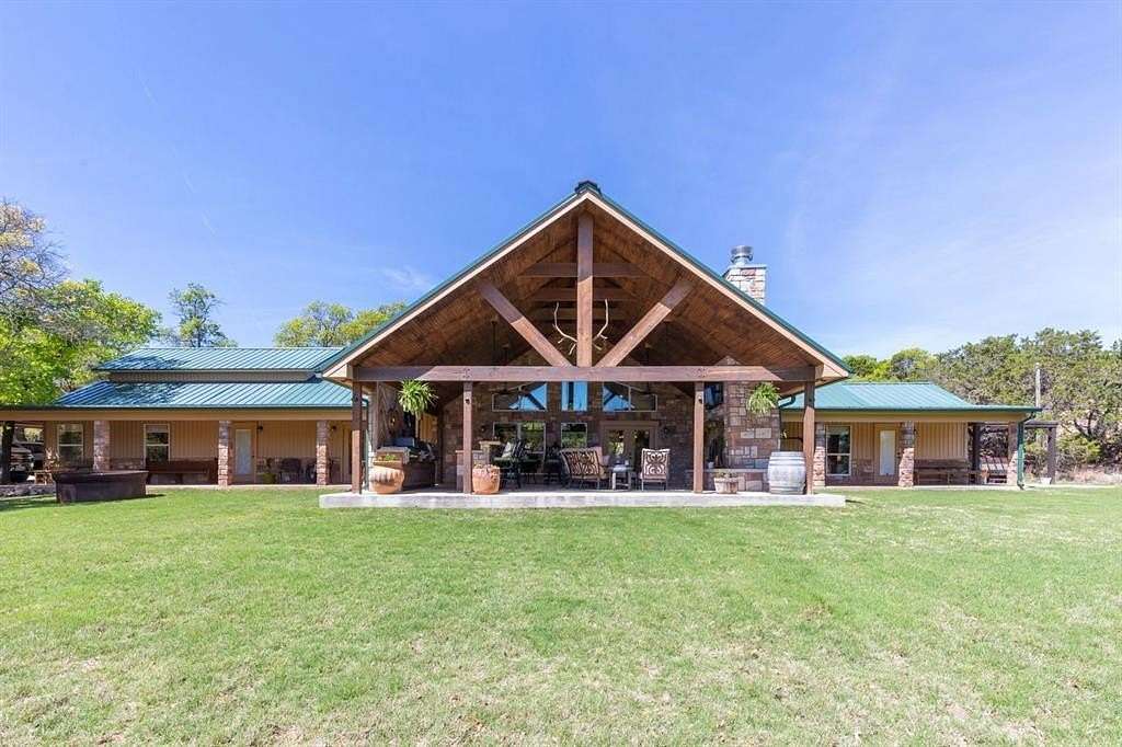21.7 Acres of Agricultural Land with Home for Sale in Tuscola, Texas