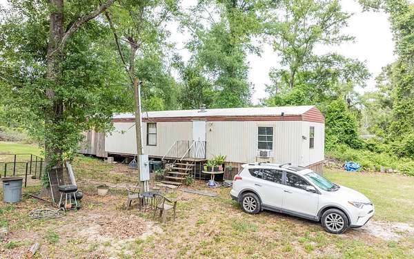 2 Acres of Land with Home for Sale in Jennings, Florida