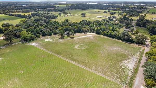 10.6 Acres of Land with Home for Sale in Athens, Texas