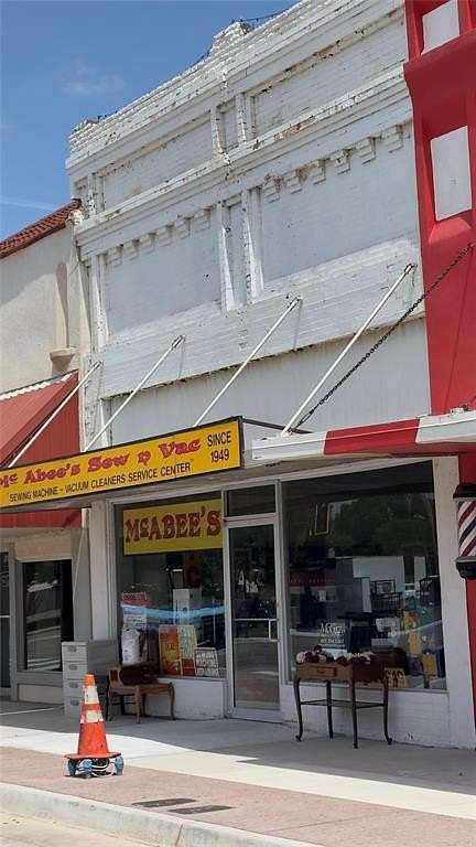 0.08 Acres of Mixed-Use Land for Sale in Elk City, Oklahoma
