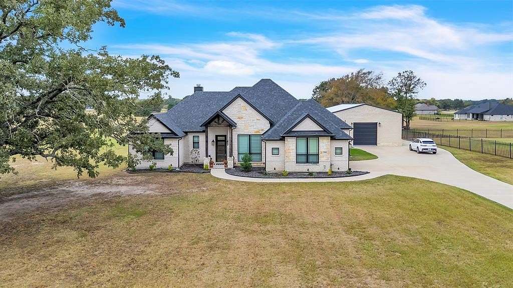2 Acres of Land with Home for Sale in Wills Point, Texas