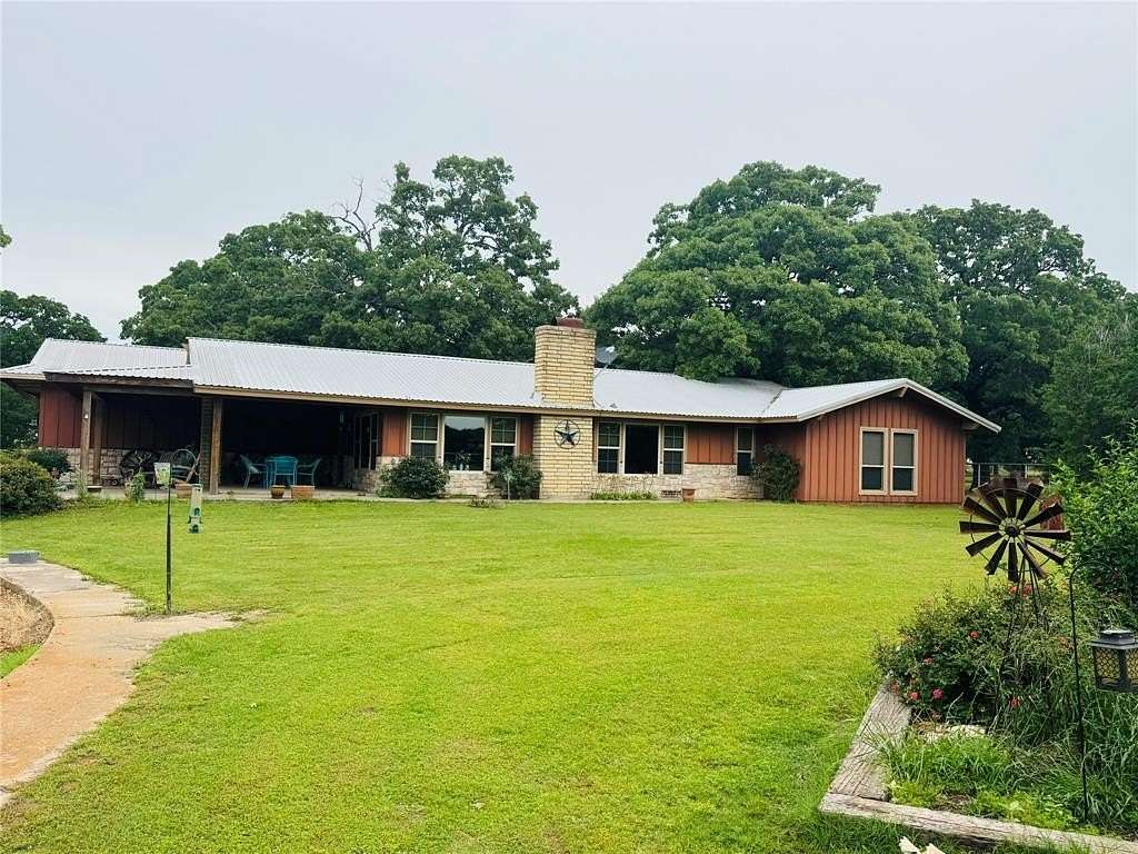 50 Acres of Land with Home for Sale in Ivanhoe, Texas