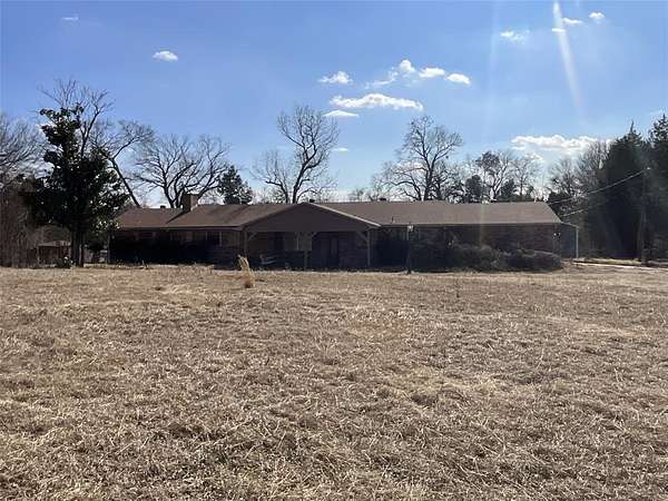 1.71 Acres of Land with Home for Lease in Canton, Texas