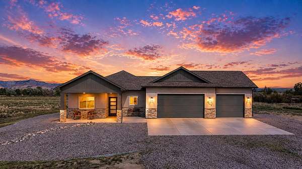5.48 Acres of Land with Home for Sale in Grand Junction, Colorado