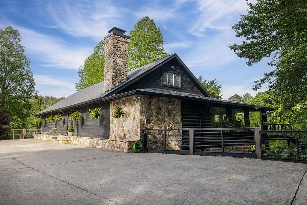 8 Acres of Land with Home for Sale in Mineral Bluff, Georgia
