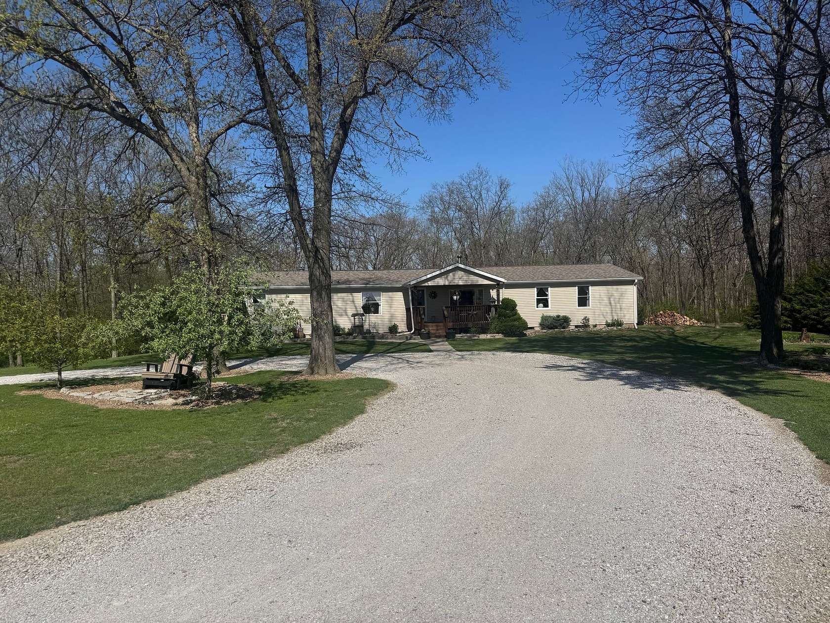 2 Acres of Land with Home for Sale in Keosauqua, Iowa