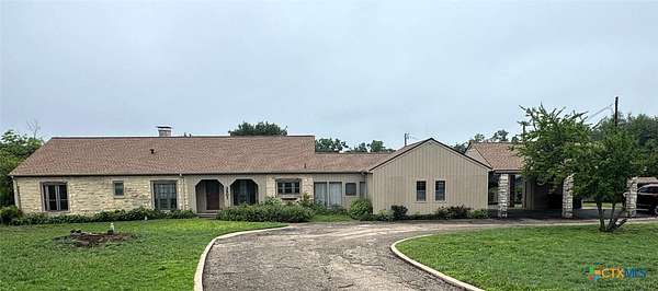 1.56 Acres of Land with Home for Sale in Temple, Texas