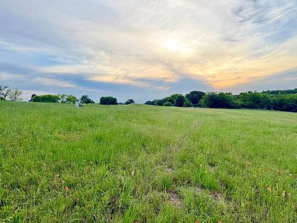 6.6 Acres of Residential Land for Sale in Athens, Texas