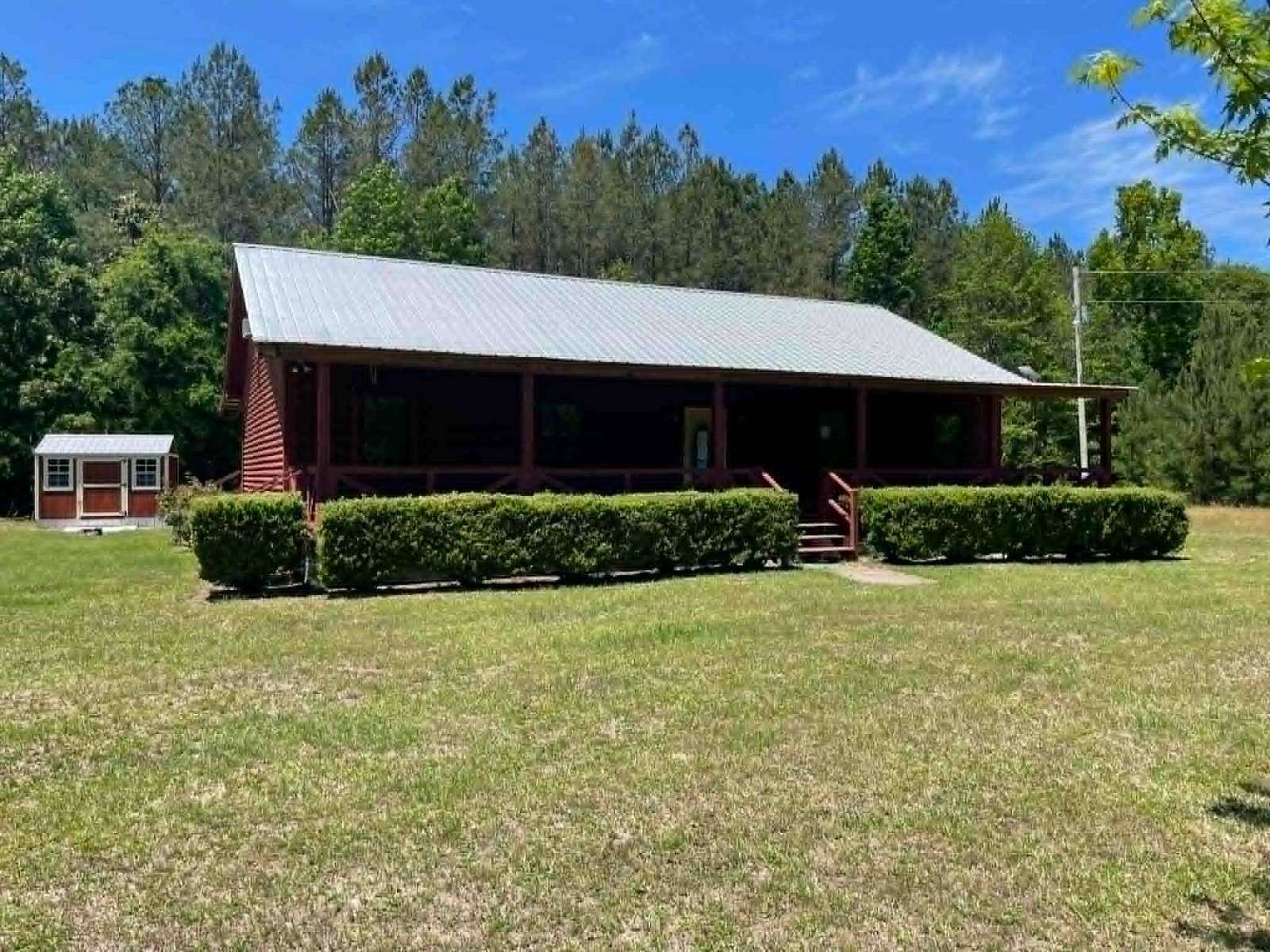 6 Acres of Land with Home for Sale in Grove Hill, Alabama