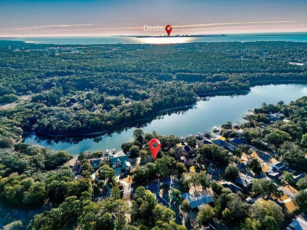 1.3 Acres of Residential Land for Sale in Shalimar, Florida