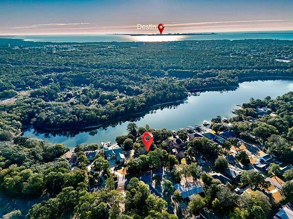 1.3 Acres of Residential Land for Sale in Shalimar, Florida