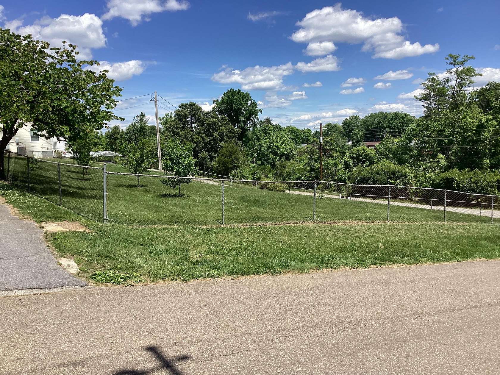 0.23 Acres of Mixed-Use Land for Sale in Morristown, Tennessee