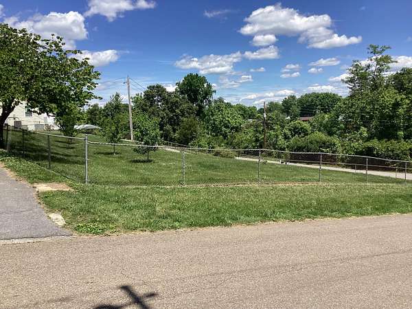 0.23 Acres of Mixed-Use Land for Sale in Morristown, Tennessee