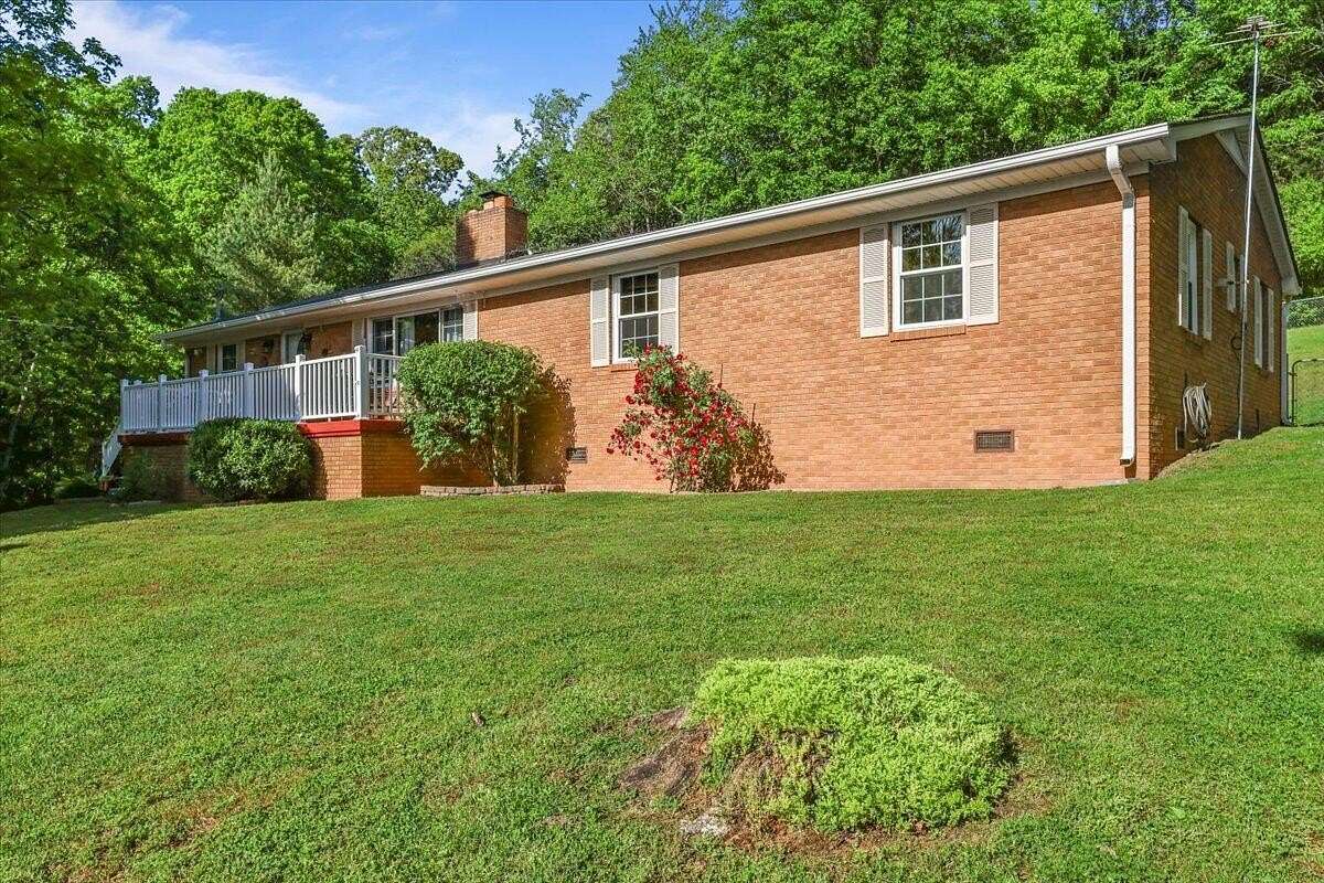 3.5 Acres of Land with Home for Sale in Blaine, Tennessee