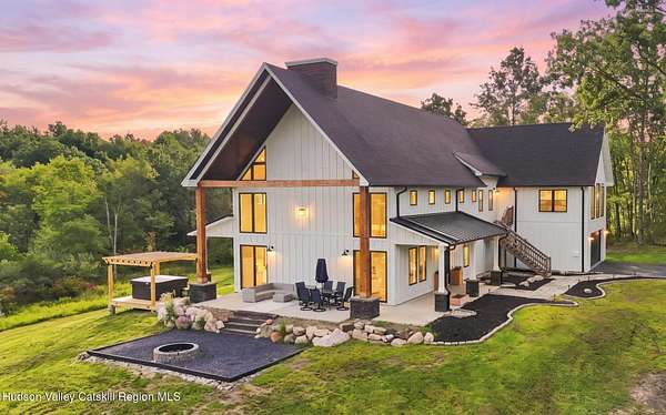 2.3 Acres of Land with Home for Sale in Gardiner, New York