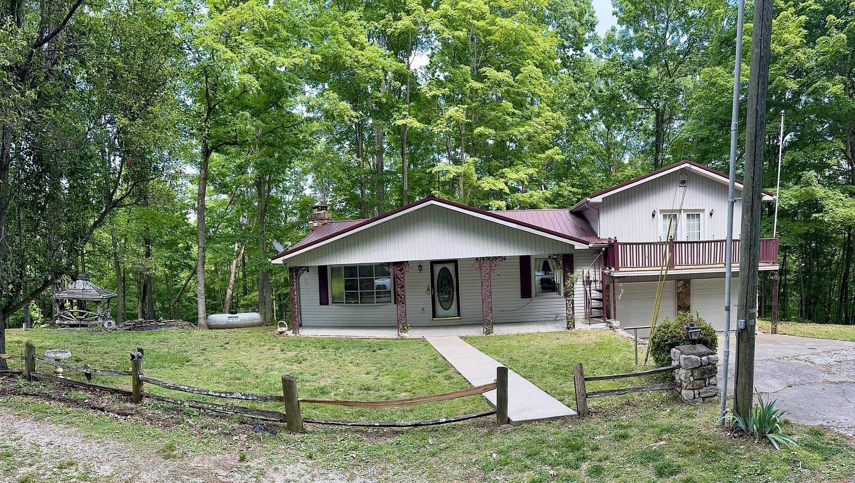 6.65 Acres of Land with Home for Sale in Monticello, Kentucky