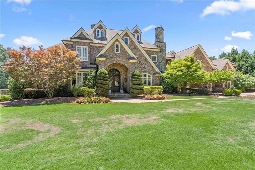 1.67 Acres of Land with Home for Sale in Braselton, Georgia