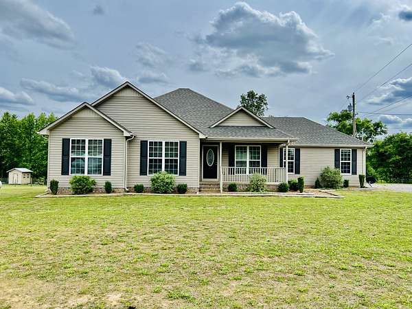 1.6 Acres of Land with Home for Sale in Pulaski, Tennessee