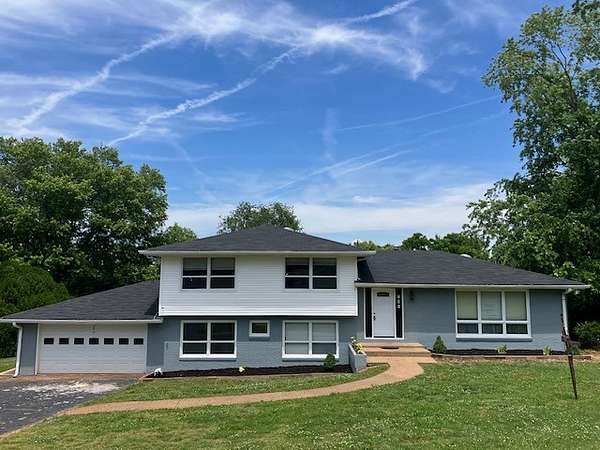 1.72 Acres of Land with Home for Sale in Decherd, Tennessee