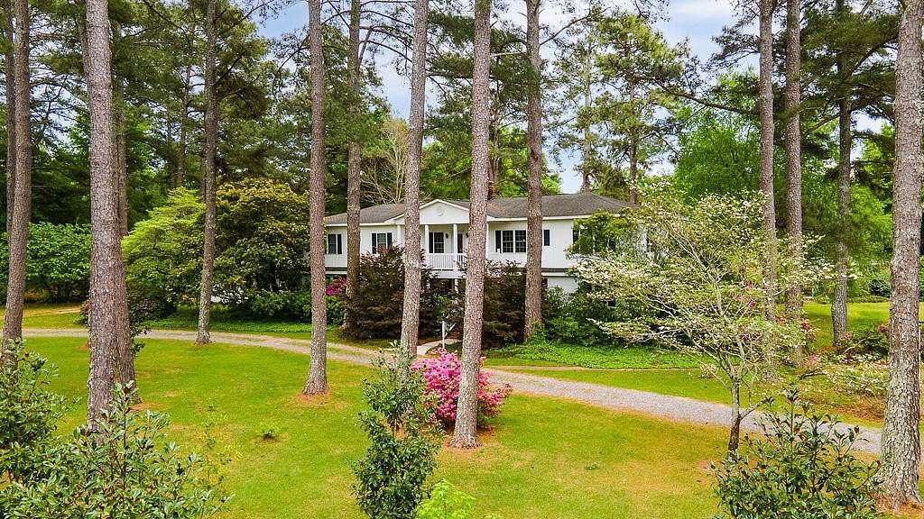4.9 Acres of Land with Home for Sale in Aiken, South Carolina