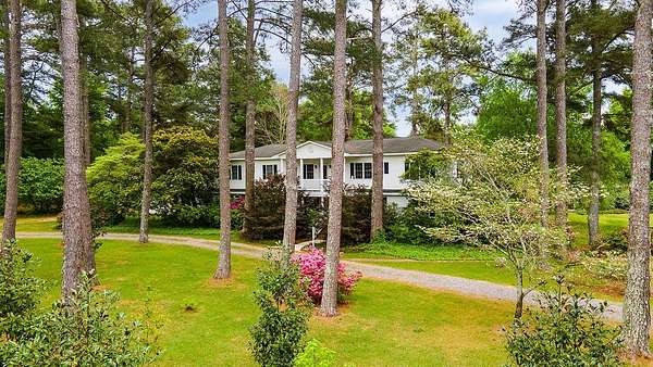 4.9 Acres of Land with Home for Sale in Aiken, South Carolina