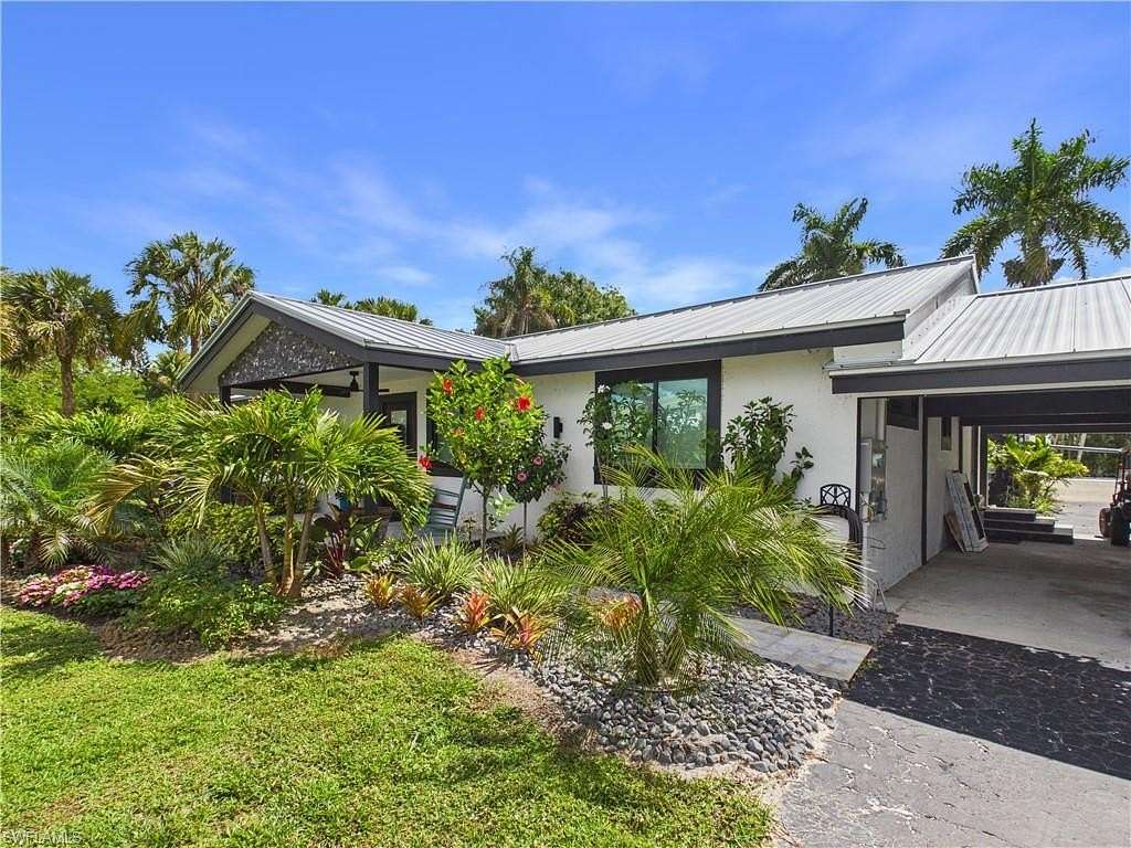 2.5 Acres of Land with Home for Lease in Naples, Florida