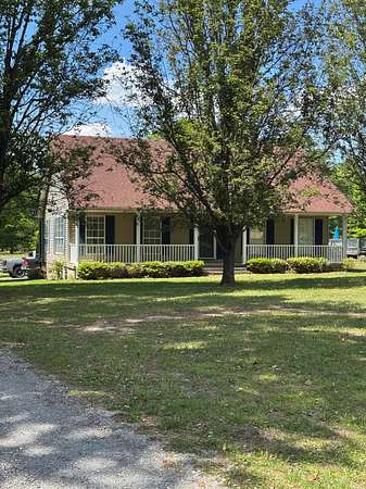 5.82 Acres of Land with Home for Sale in Red Boiling Springs, Tennessee