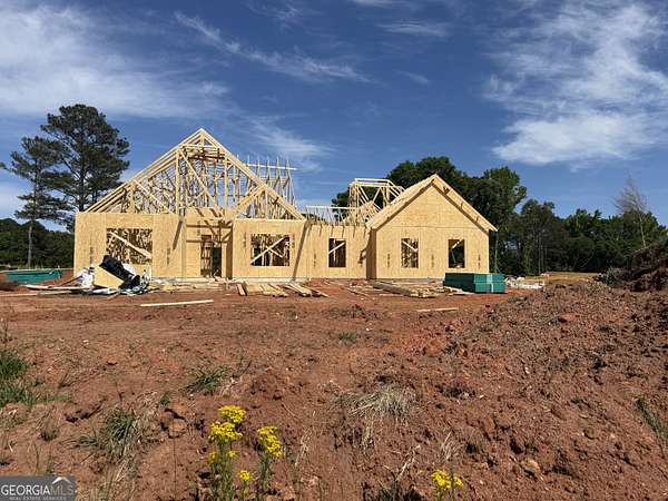 3 Acres of Land with Home for Sale in Williamson, Georgia