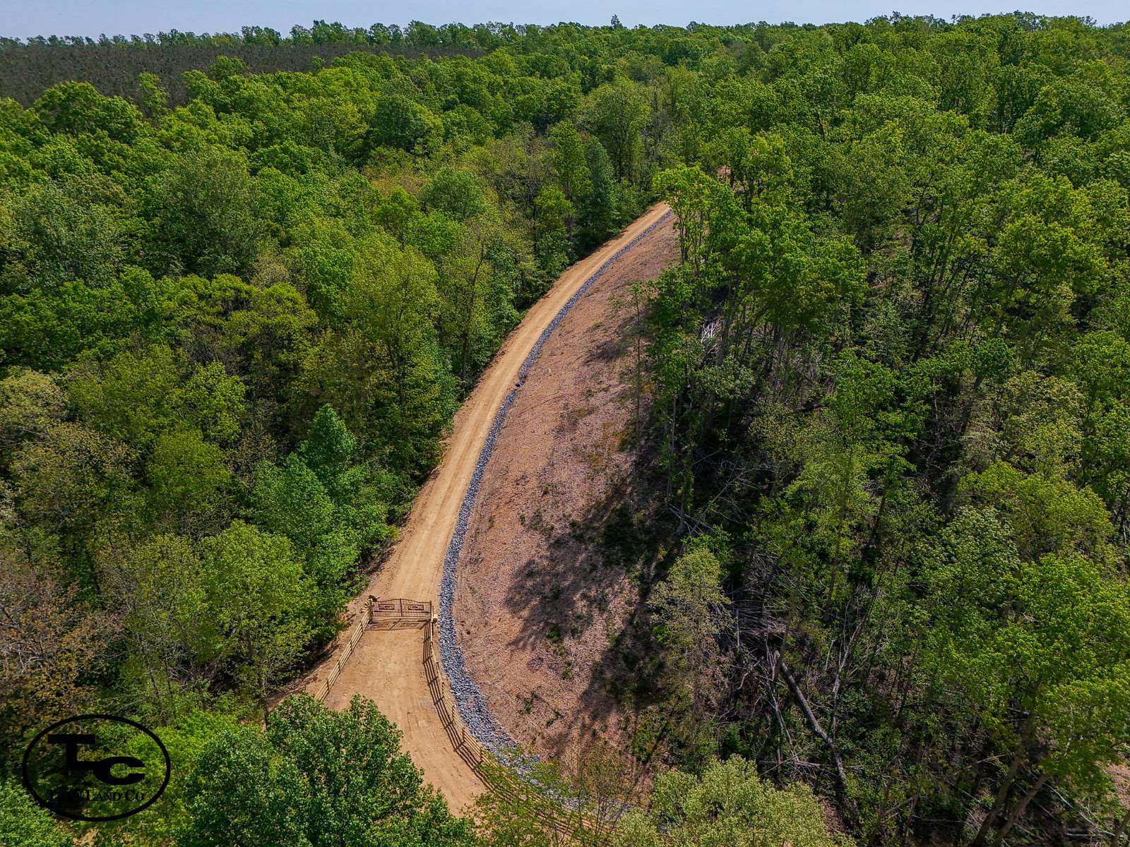 225 Acres of Land for Sale in Shady Grove, Tennessee