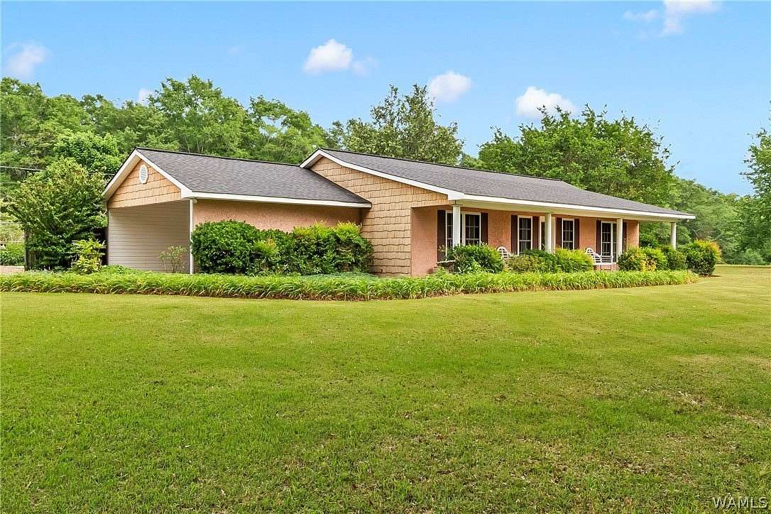 5.4 Acres of Land with Home for Sale in Gordo, Alabama