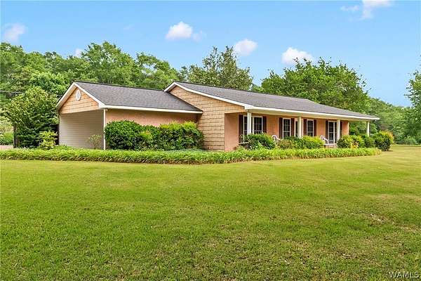 5.4 Acres of Land with Home for Sale in Gordo, Alabama