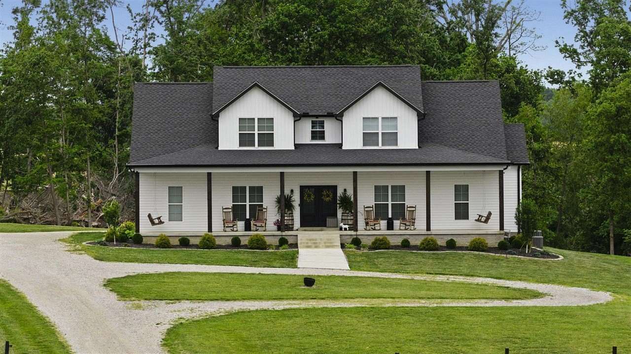 9.35 Acres of Land with Home for Sale in Alvaton, Kentucky