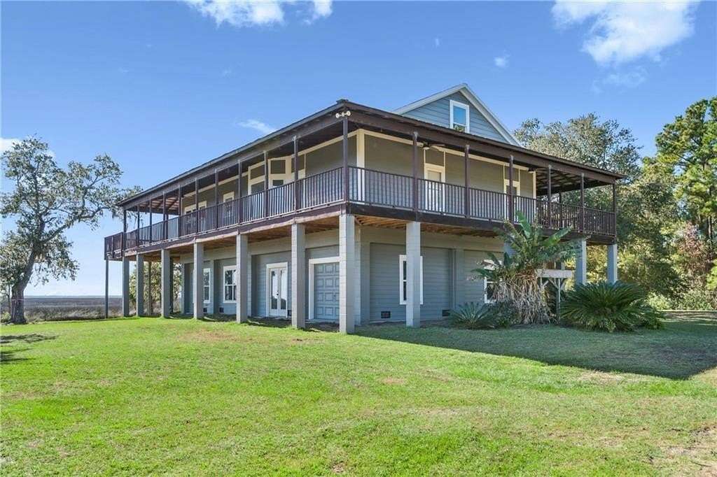 4.35 Acres of Land with Home for Sale in Waverly, Georgia