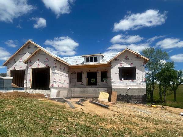 1.6 Acres of Land with Home for Sale in Lancaster, Kentucky